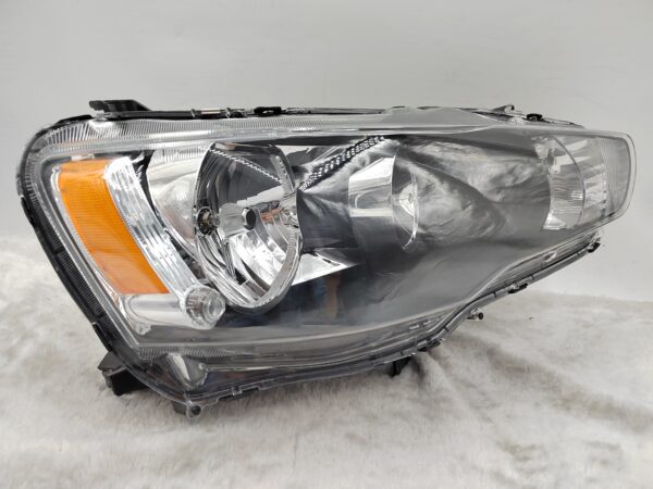 MITSUBISHI LANCER 2008-2018 HALOGEN R.H.S HEADLIGHT ASSEMBLY