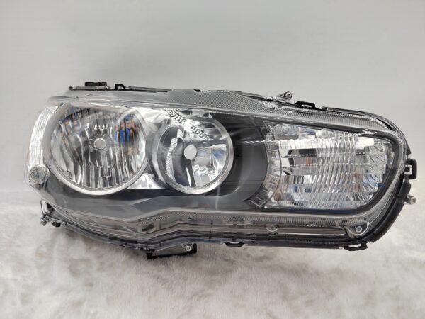 MITSUBISHI LANCER 2008-2018 HALOGEN R.H.S HEADLIGHT ASSEMBLY