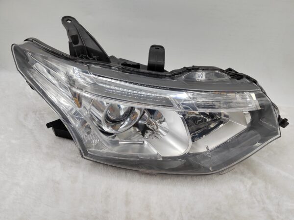 MITSUBISHI OUTLANDER 2013-2015 XENON R.H.S HEADLIGHT ASSEMBLY