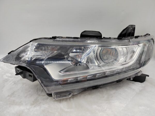 MITSUBISHI OUTLANDER 2016-2020 HALOGEN L.H.S HEADLIGHT ASSEMBLY