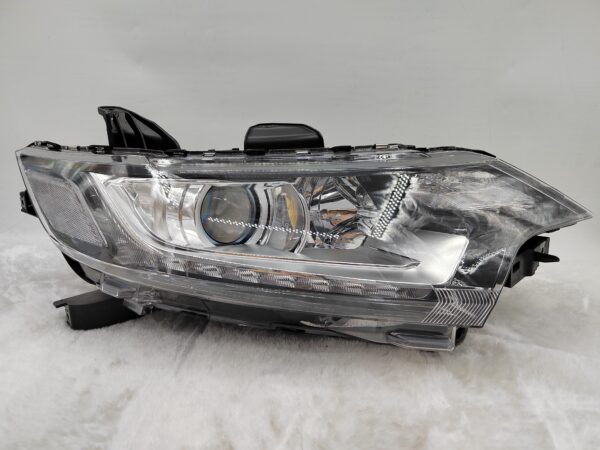 MITSUBISHI OUTLANDER 2016-2020 HALOGEN R.H.S HEADLIGHT ASSEMBLY