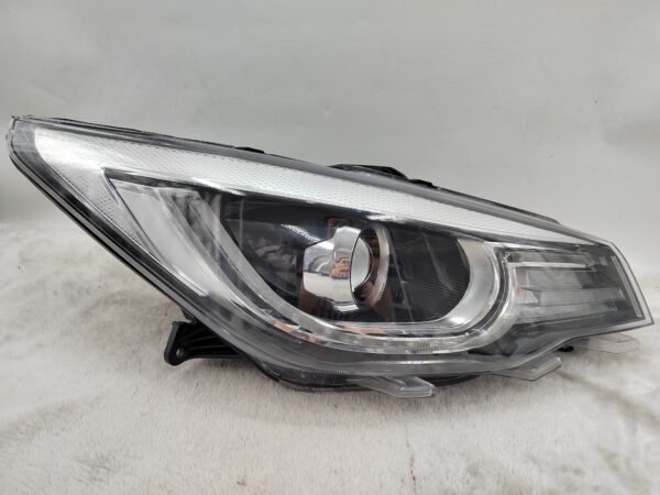 MG 3 2016-2020 HALOGEN R.H.S HEADLIGHT ASSEMBLY