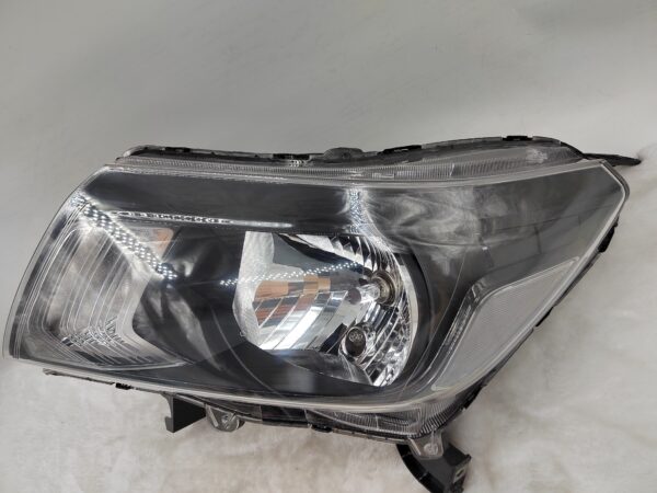 NISSAN NAVARA NP300 2015-2020 HALOGEN L.H.S HEADLIGHT ASSEMBLY