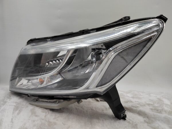 NISSAN PATHFINDER 2013-2016 HALOGEN L.H.S HEADLIGHT ASSEMBLY