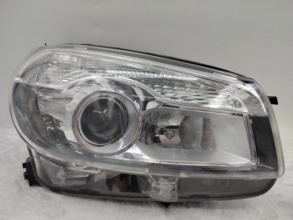 NISSAN QASHQAI/DUALIS 2010-2013 HALOGEN R.H.S HEADLIGHT ASSEMBLY