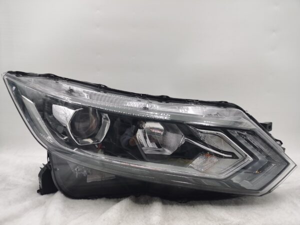 NISSAN QASHQAI J11 2017-2020 HALOGEN R.H.S HEADLIGHT ASSEMBLY