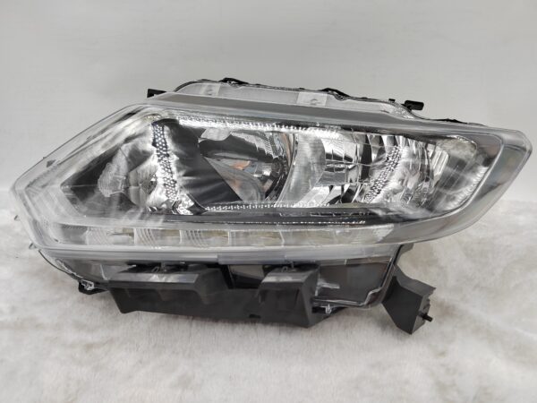 NISSAN X-TRAIL 2014-2016 HALOGEN L.H.S HEADLIGHT ASSEMBLY