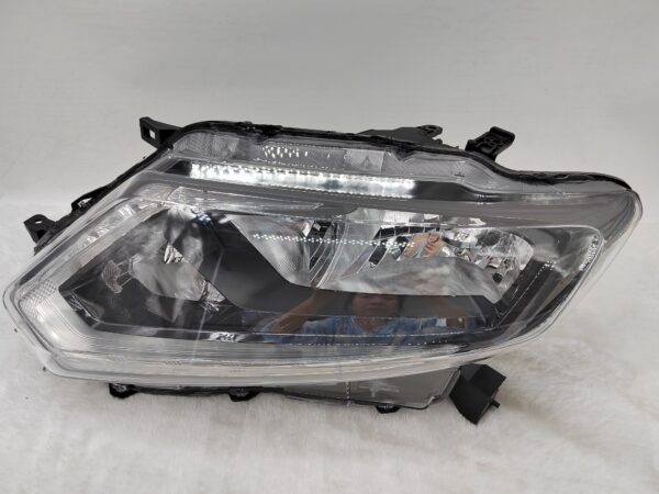 NISSAN X-TRAIL 2014-2016 HALOGEN L.H.S HEADLIGHT ASSEMBLY