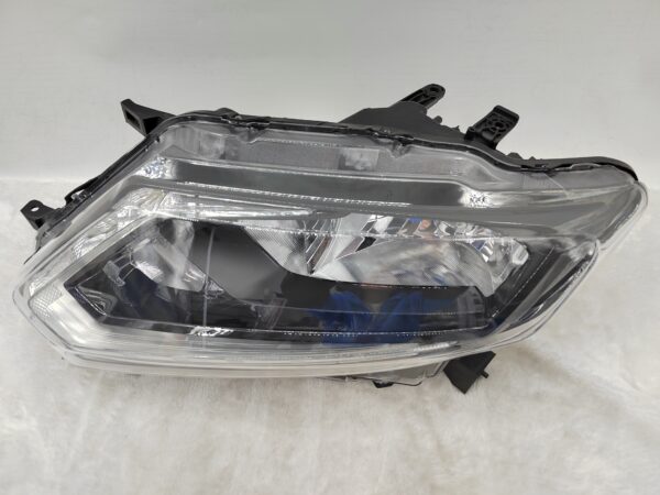 NISSAN X-TRAIL 2014-2016 HALOGEN L.H.S HEADLIGHT ASSEMBLY