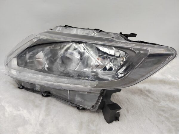 NISSAN X-TRAIL 2014-2016 HALOGEN L.H.S HEADLIGHT ASSEMBLY