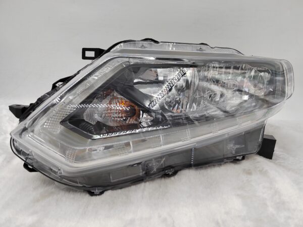 NISSAN X-TRAIL 2014-2016 HALOGEN L.H.S HEADLIGHT ASSEMBLY