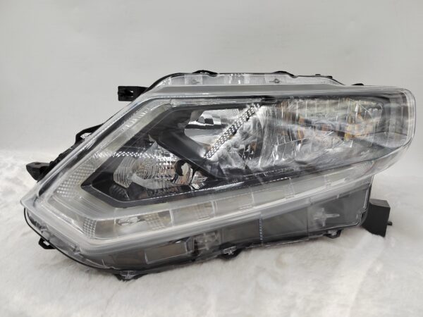 NISSAN X-TRAIL 2014-2016 HALOGEN L.H.S HEADLIGHT ASSEMBLY