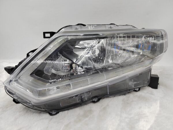 NISSAN X-TRAIL 2014-2016 HALOGEN L.H.S HEADLIGHT ASSEMBLY