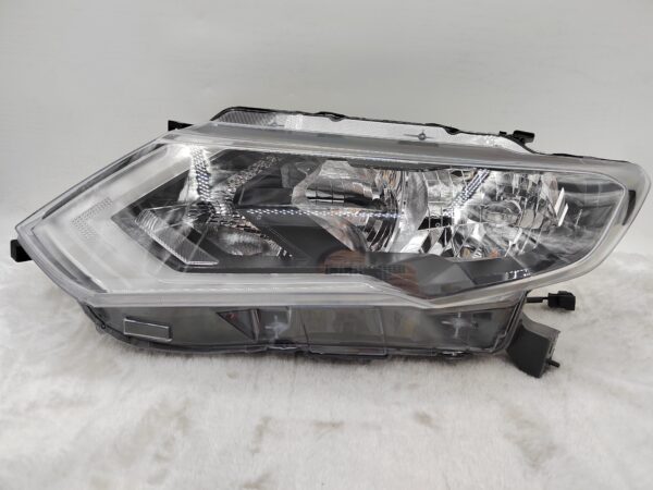 NISSAN X-TRAIL T32 2017-2019 HALOGEN L.H.S HEADLIGHT ASSEMBLY