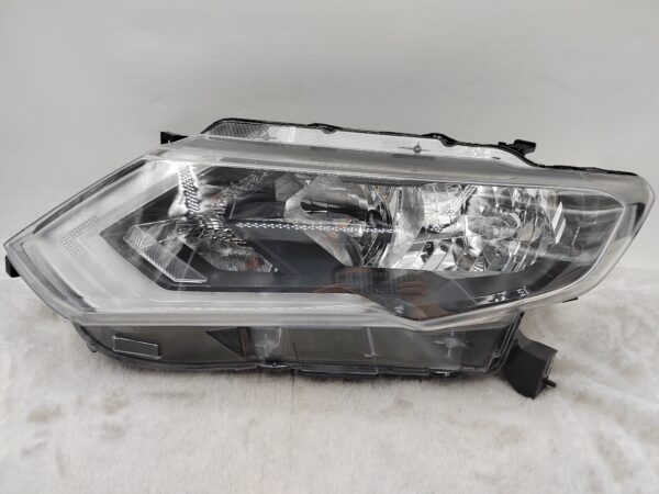 NISSAN X-TRAIL T32 2017-2019 HALOGEN L.H.S HEADLIGHT ASSEMBLY