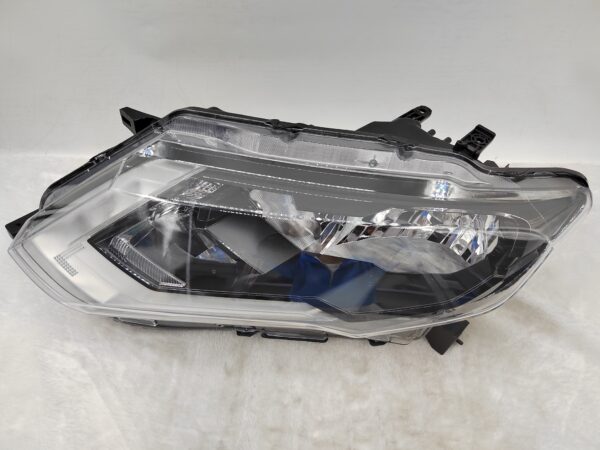 NISSAN X-TRAIL T32 2017-2019 HALOGEN L.H.S HEADLIGHT ASSEMBLY