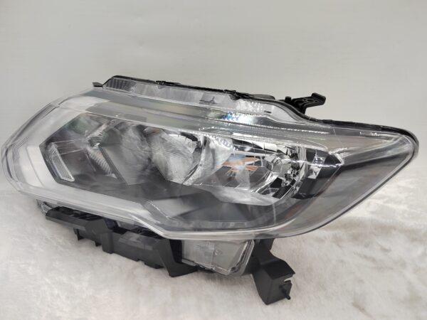 NISSAN X-TRAIL T32 2017-2019 HALOGEN L.H.S HEADLIGHT ASSEMBLY