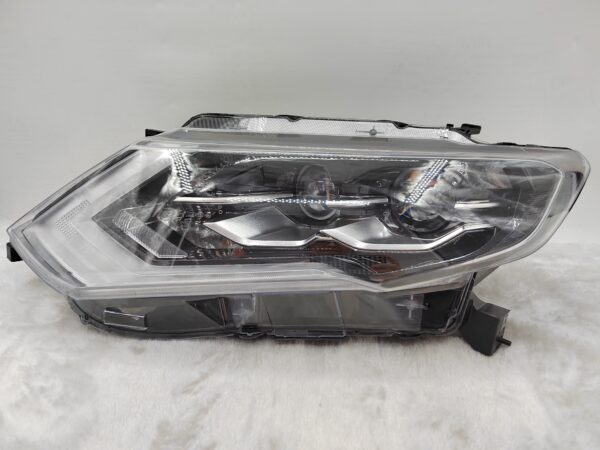 NISSAN X-TRAIL T32 2017-2019 LED L.H.S HEADLIGHT ASSEMBLY