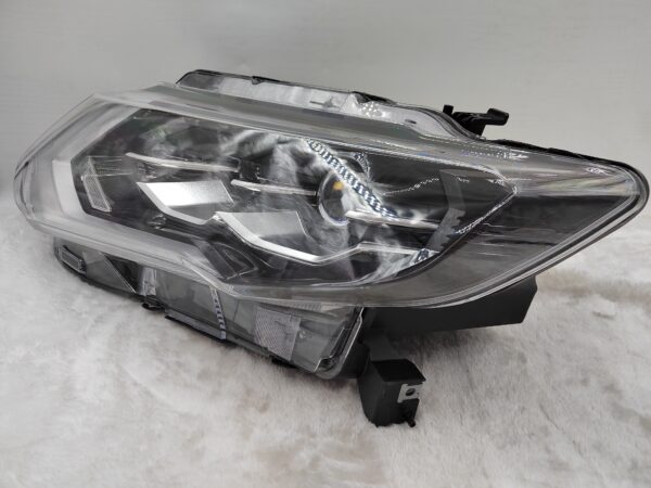 NISSAN X-TRAIL T32 2017-2019 LED L.H.S HEADLIGHT ASSEMBLY