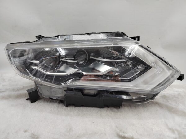 NISSAN X-TRAIL T32 2017-2019 LED R.H.S HEADLIGHT ASSEMBLY