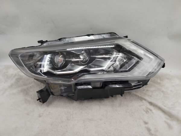 NISSAN X-TRAIL T32 2017-2019 LED R.H.S HEADLIGHT ASSEMBLY