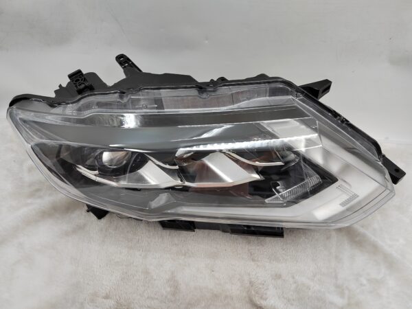 NISSAN X-TRAIL T32 2017-2019 LED R.H.S HEADLIGHT ASSEMBLY