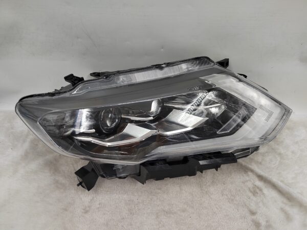 NISSAN X-TRAIL T32 2017-2019 LED R.H.S HEADLIGHT ASSEMBLY