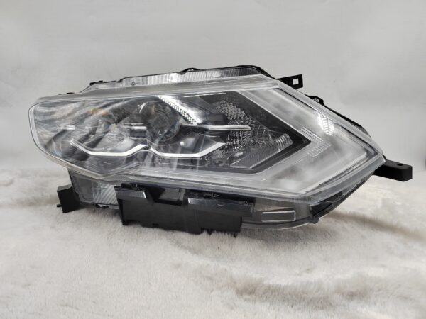 NISSAN X-TRAIL T32 2017-2019 LED R.H.S HEADLIGHT ASSEMBLY