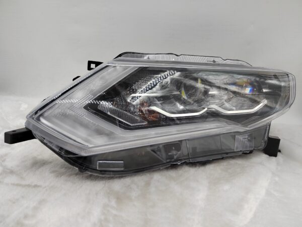 NISSAN X-TRAIL T32 2017-2020 LED L.H.S HEADLIGHT ASSEMBLY