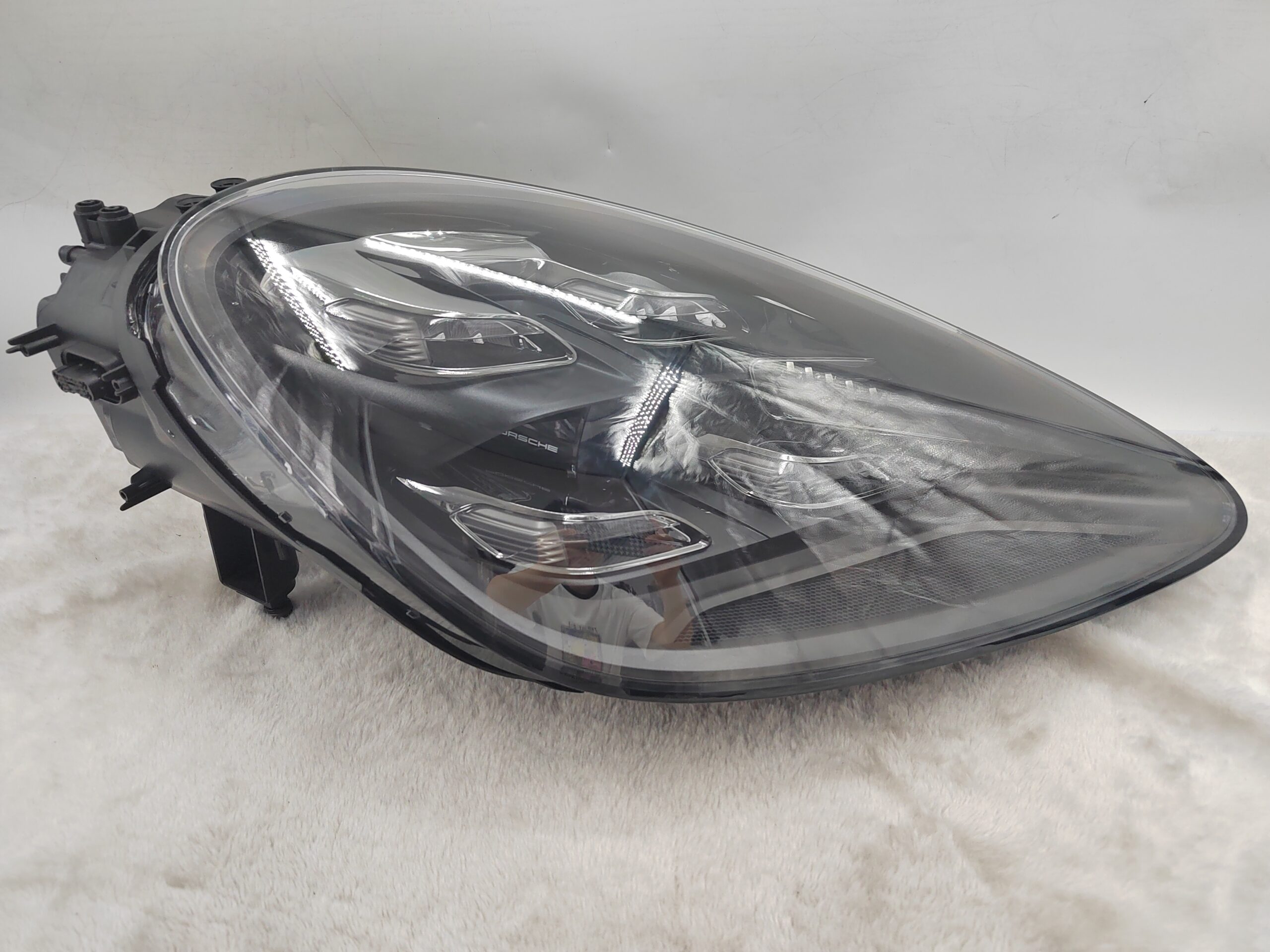 PORSCHE CAYENNE PO536 2019-2023 LED R.H.S HEADLIGHT ASSEMBLY