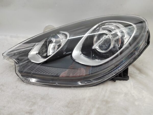 PORSCHE MACAN 2014-2018 XENON L.H.S HEADLIGHT ASSEMBLY