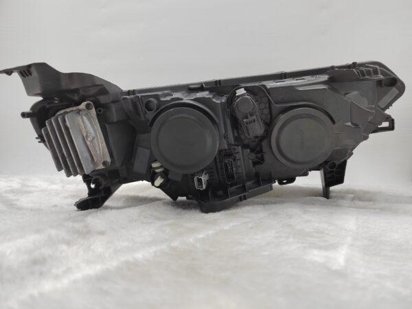 RENAULT KOLEOS 2016-2020 HALOGEN L.H.S HEADLIGHT ASSEMBLY