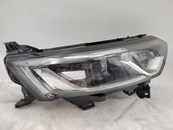 RENAULT KOLEOS 2016-2020 HALOGEN R.H.S HEADLIGHT ASSEMBLY