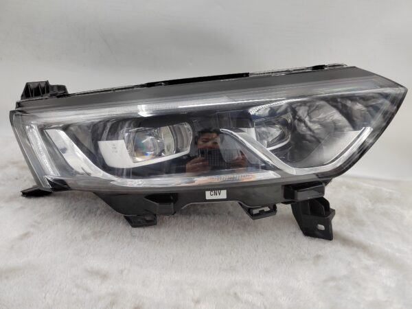 RENAULT KOLEOS 2016-2020 LED R.H.S HEADLIGHT ASSEMBLY