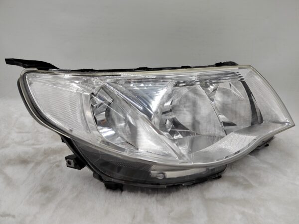 SUBARU FORESTER 2009-2012 HALOGEN R.H.S HEADLIGHT ASSEMBLY