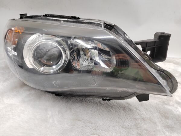 SUBARU IMPREZA 2008-2011 XENON R.H.S HEADLIGHT ASSEMBLY