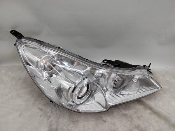 SUBARU LIBERTY OUTBACK 2010-2012 XENON R.H.S HEADLIGHT ASSEMBLY