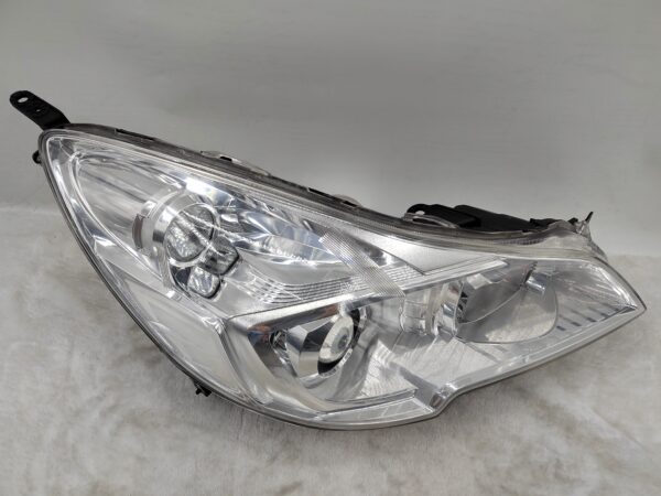 SUBARU LEGACY OUTBACK 2010-2012 HALOGEN R.H.S HEADLIGHT ASSEMBLY