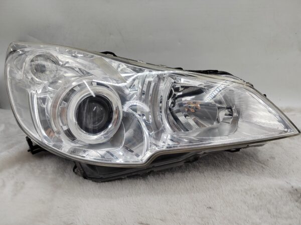 SUBARU LIBERTY OUTBACK 2010-2012 HALOGEN R.H.S HEADLIGHT ASSEMBLY