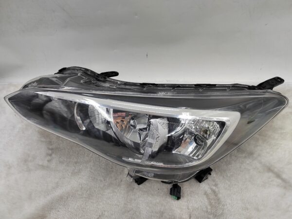 SUBARU XV 2017-2019 HALOGEN L.H.S HEADLIGHT ASSEMBLY