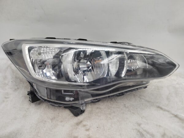 SUBARU XV 2017-2019 HALOGEN R.H.S HEADLIGHT ASSEMBLY