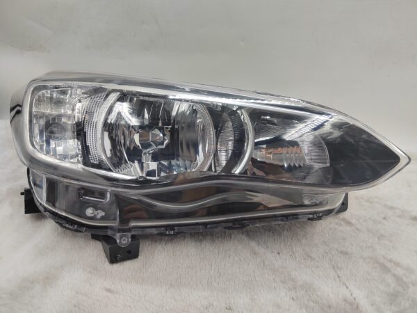 SUBARU XV 2017-2019 HALOGEN R.H.S HEADLIGHT ASSEMBLY