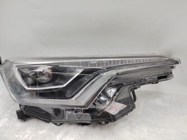 TOYOTA C-HR 2016-2019 LED R.H.S HEADLIGHT ASSEMBLY