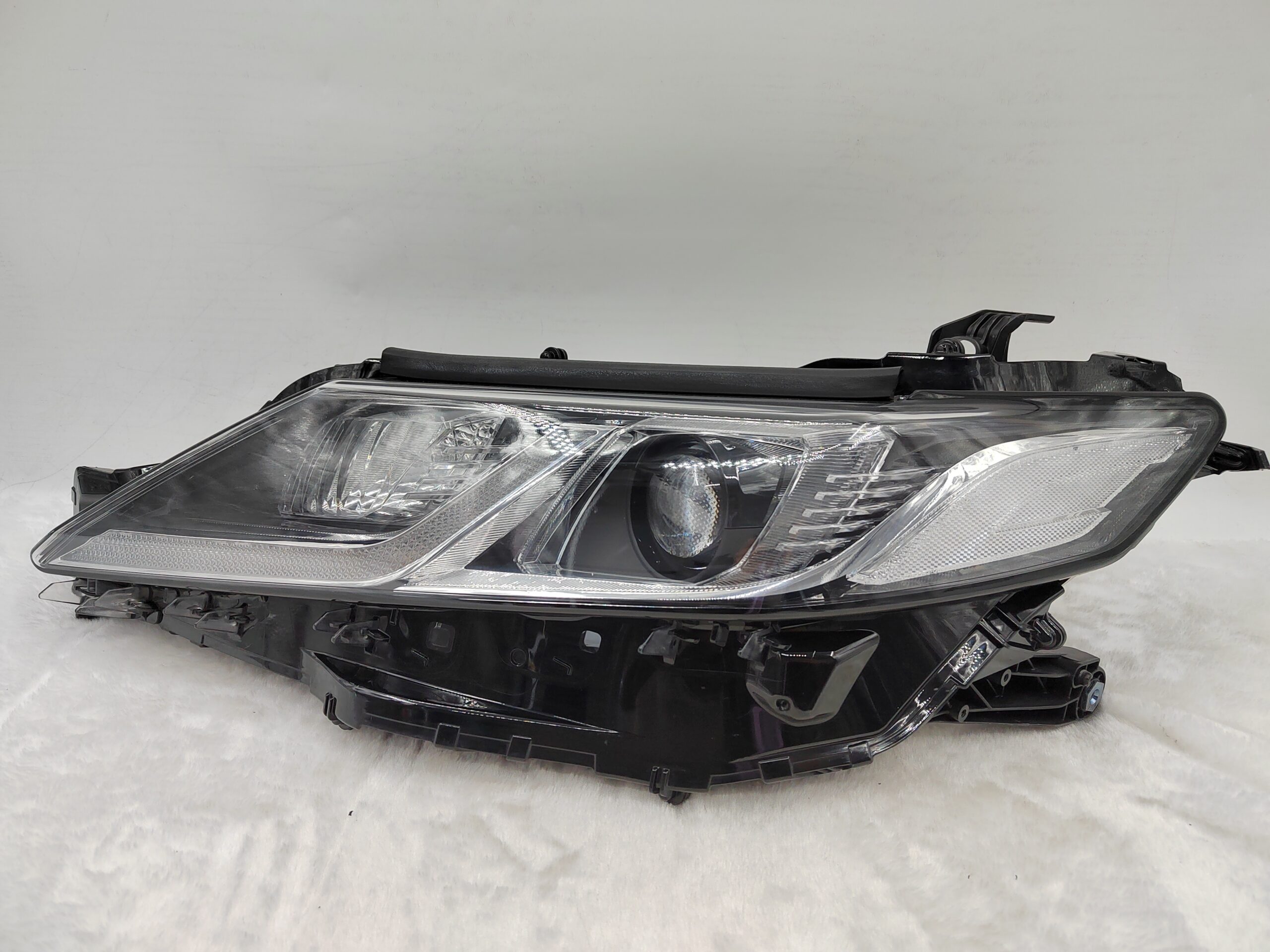 TOYOTA CAMRY ACV70 2018-2022 LED L.H.S HEADLIGHT ASSEMBLY