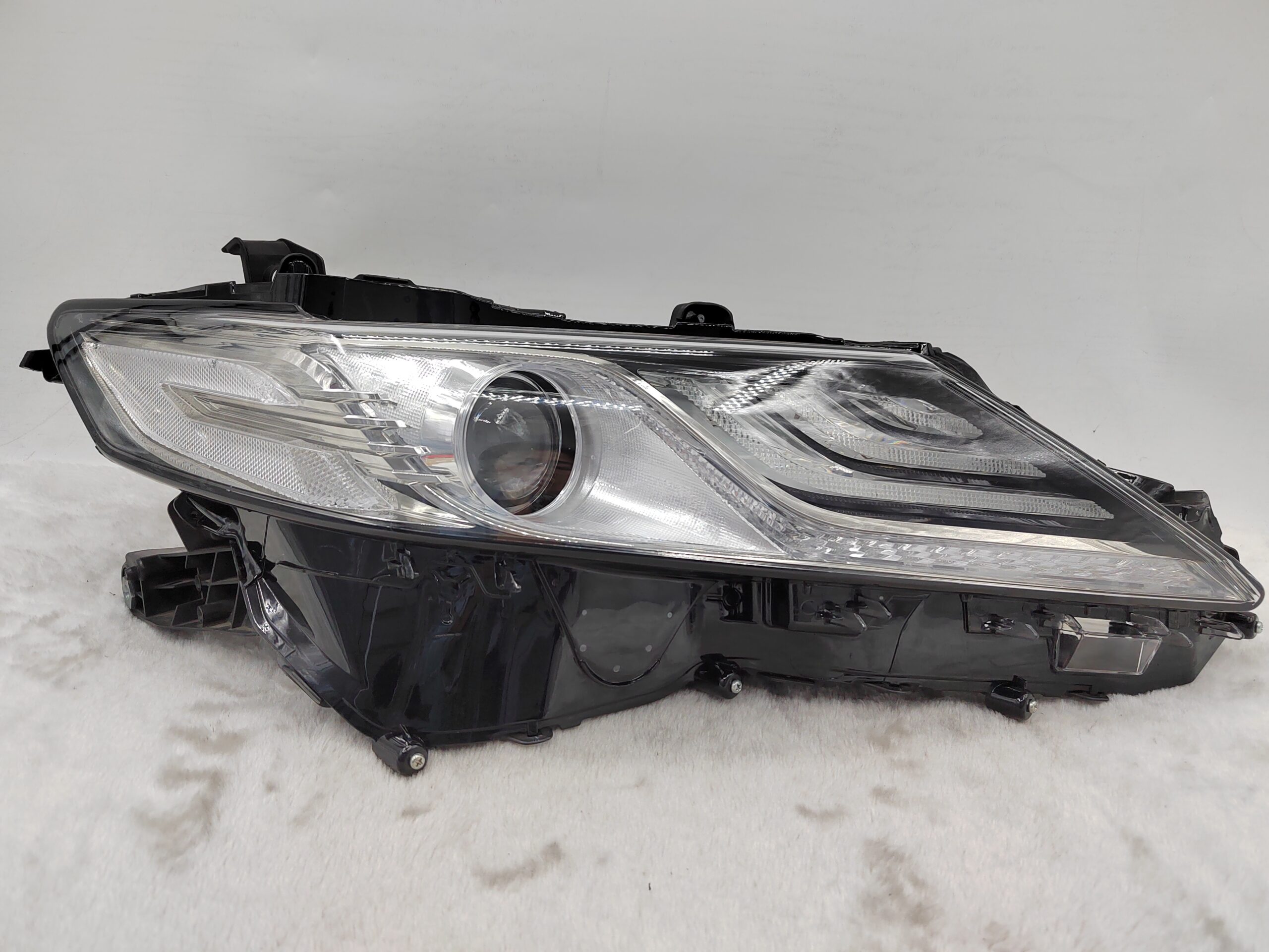 TOYOTA CAMRY ACV70 2018-2022 LED R.H.S HEADLIGHT ASSEMBLY