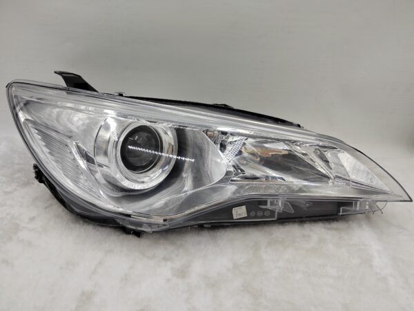 TOYOTA CAMRY ASV50R 2015-2017 HALOGEN R.H.S HEADLIGHT ASSEMBLY