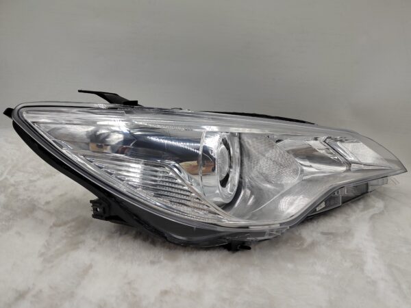 TOYOTA CAMRY ASV50R 2015-2017 HALOGEN R.H.S HEADLIGHT ASSEMBLY