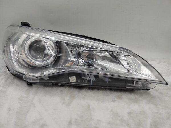 TOYOTA CAMRY ASV50R 2015-2017 HALOGEN R.H.S HEADLIGHT ASSEMBLY