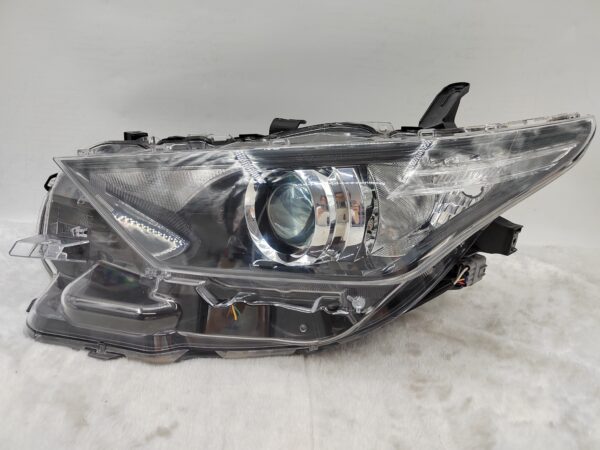 TOYOTA COROLLA AURIS NZE181H 2015-2018 HALOGEN L.H.S HEADLIGHT ASSEMBLY