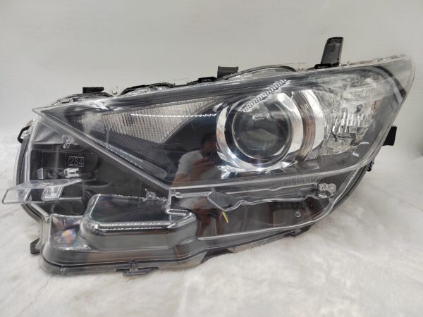 TOYOTA COROLLA AURIS NZE181H 2015-2018 HALOGEN L.H.S HEADLIGHT ASSEMBLY